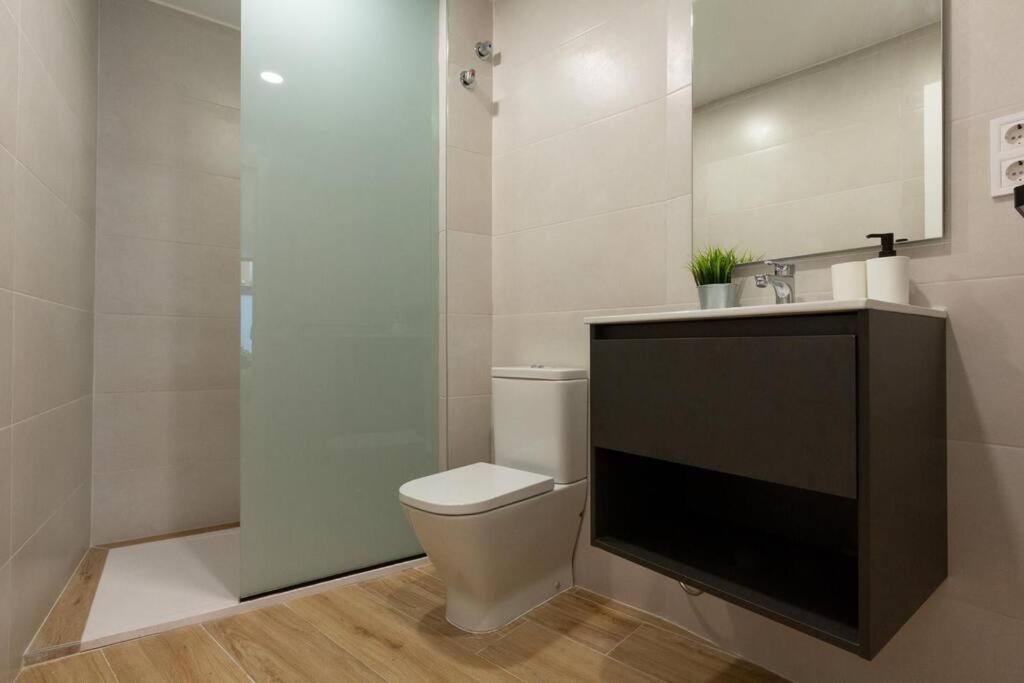 Nuevo Loft En Playa Y Cerca Del Centro, Ac Y Wifi Apartman Valencia Kültér fotó