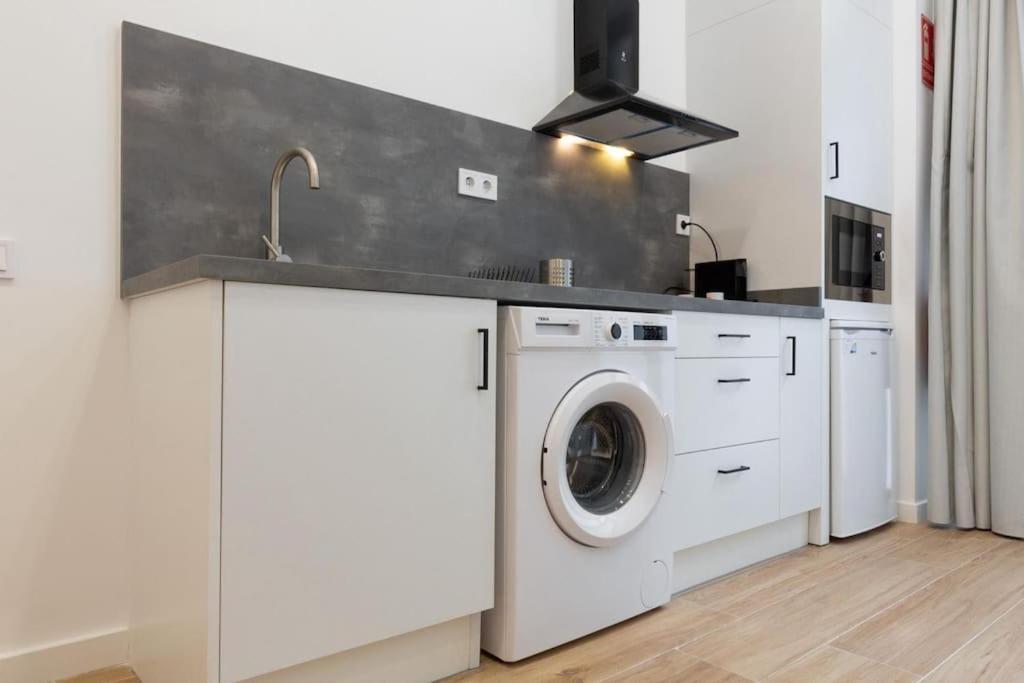 Nuevo Loft En Playa Y Cerca Del Centro, Ac Y Wifi Apartman Valencia Kültér fotó